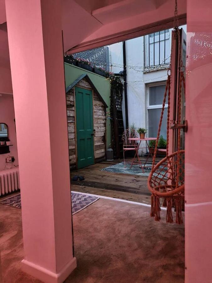 Quirky Seaside Family Cottage Walk To The Waves! Brighton Екстер'єр фото